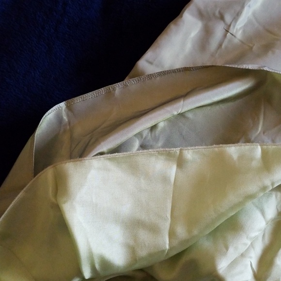 Duo chrome green two piece mermaid ball gown - Picture 6 of 8